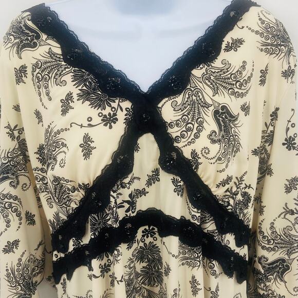 Fashion Bug Stretch Blouse - Size 2X - Lightweight & Flowy - Picture 2 of 4